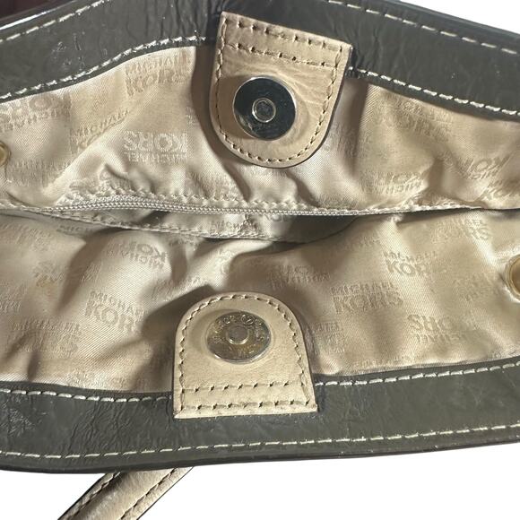 Michael Kors Brown Patent Leather Tote Bag Gold Hardware Shoulder Handbag - Picture 13 of 13